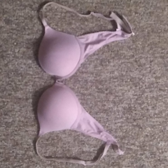36 B Victoria Seceret push up bra - Picture 1 of 2